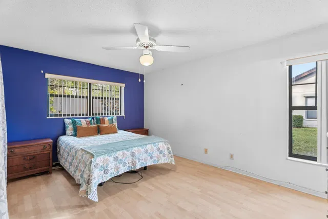 Unit 123H photo 17