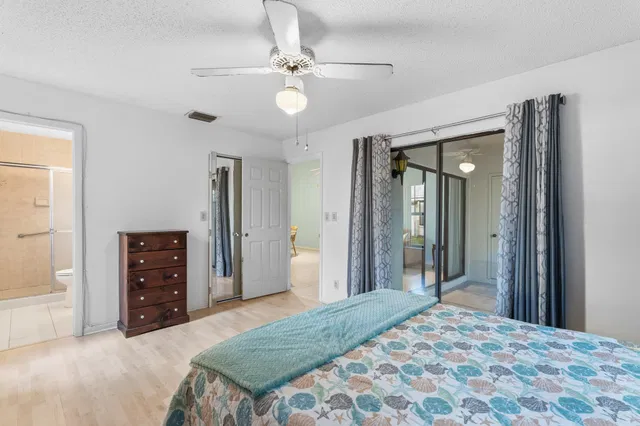 Unit 123H photo 18