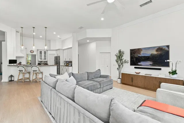 Residence photo 10