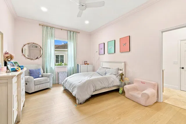 Residence photo 42