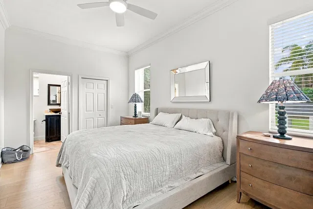 Residence photo 43