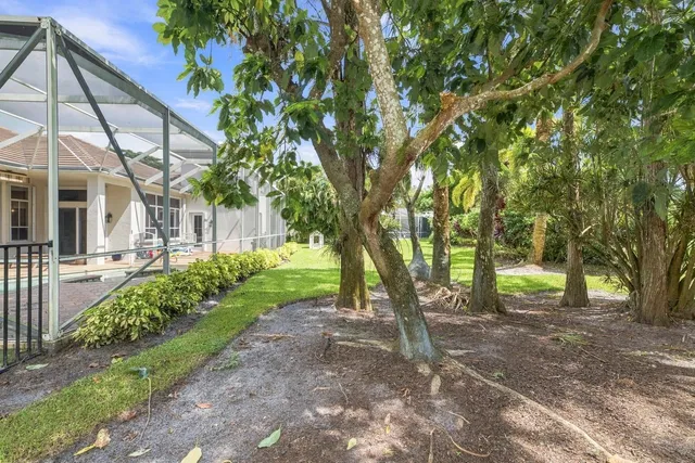Residence photo 62