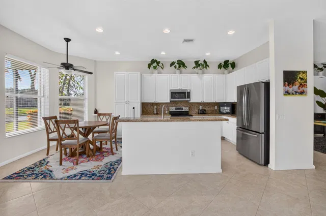Residence photo 19