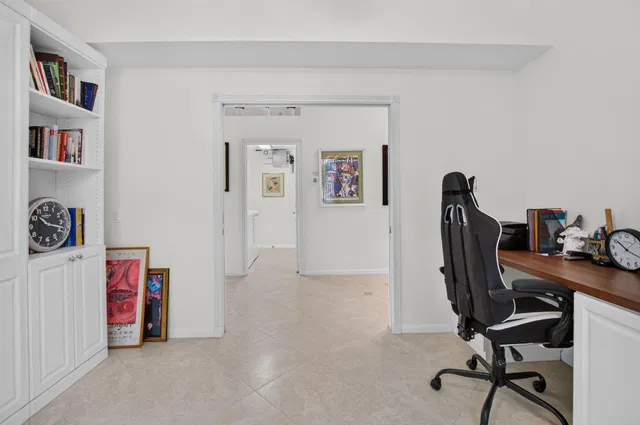 Residence photo 35