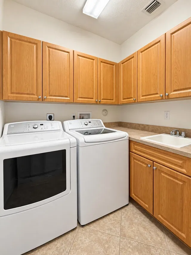 Residence photo 31