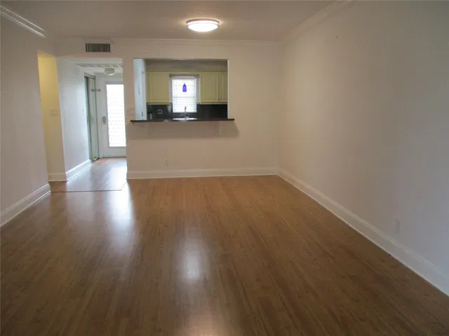 Unit 312 photo 12