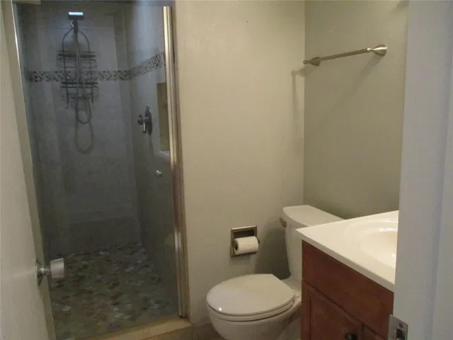 Unit 312 photo 21