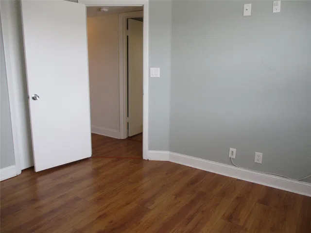 Unit 312 photo 24