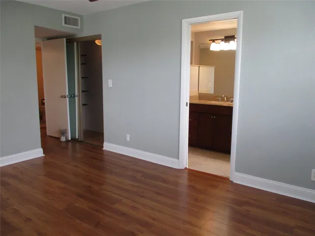 Unit 312 photo 30