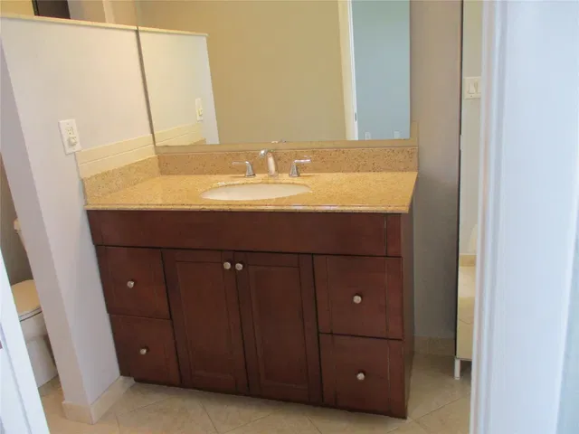 Unit 312 photo 31