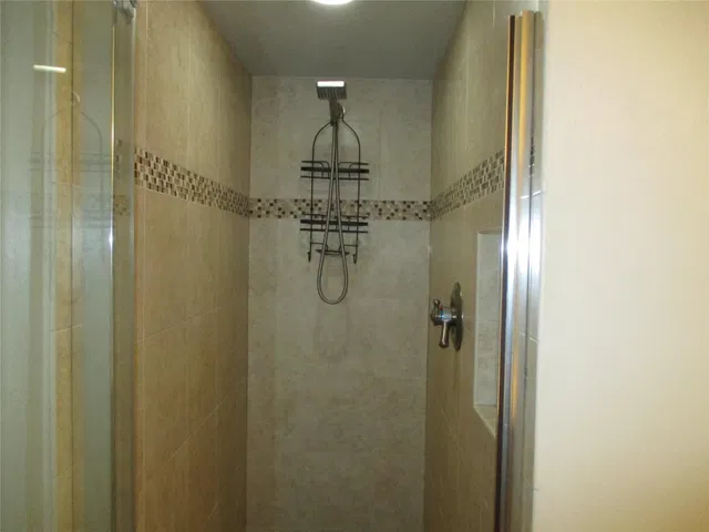 Unit 312 photo 40