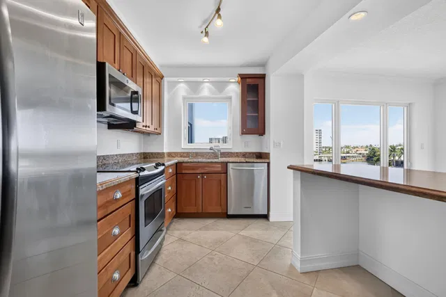 Downtown Delray Beach Unit 4F photo 16