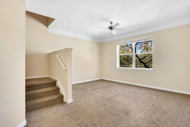 Unit 203 photo 3