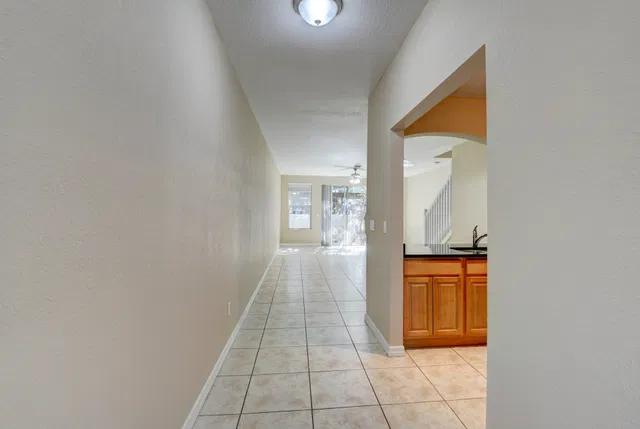 Residence photo 5