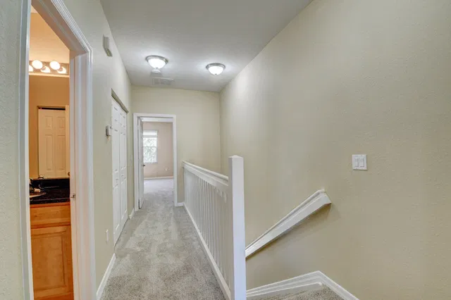 Residence photo 8