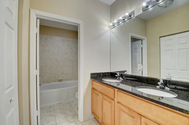 Residence photo 9
