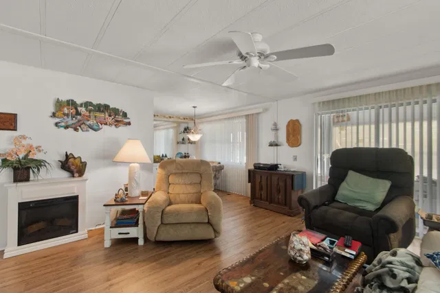 Residence photo 11