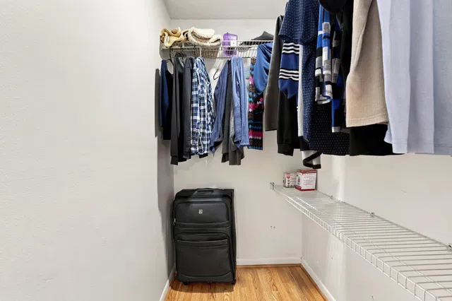 Unit C-2 photo 17