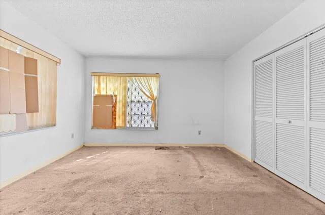 Residence photo 20