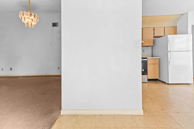 Residence photo 24