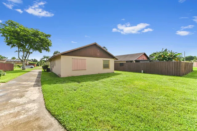 Residence photo 26