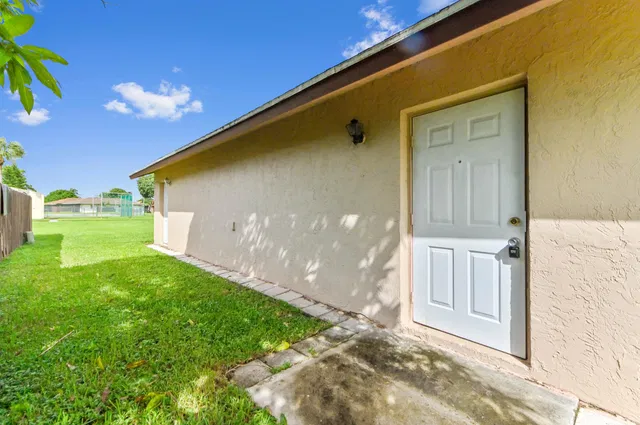 Residence photo 28