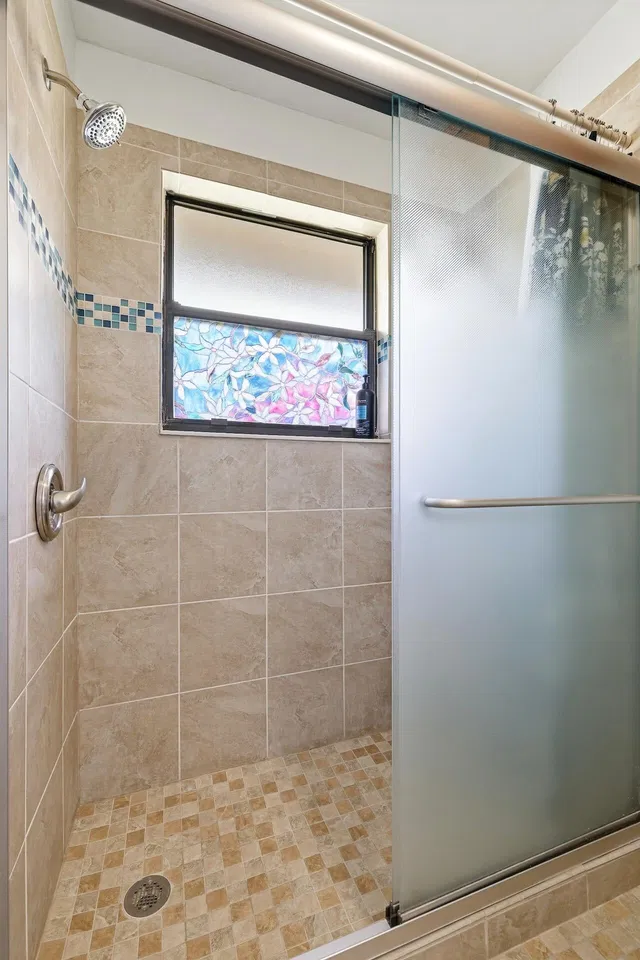 Residence photo 15