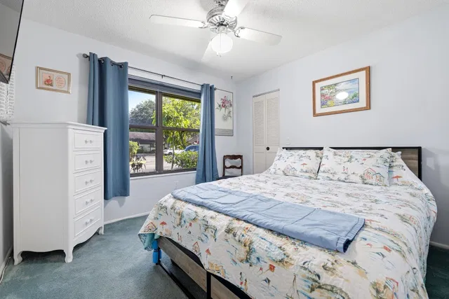 Residence photo 16