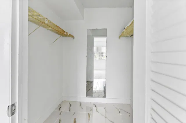 Unit 307 photo 15