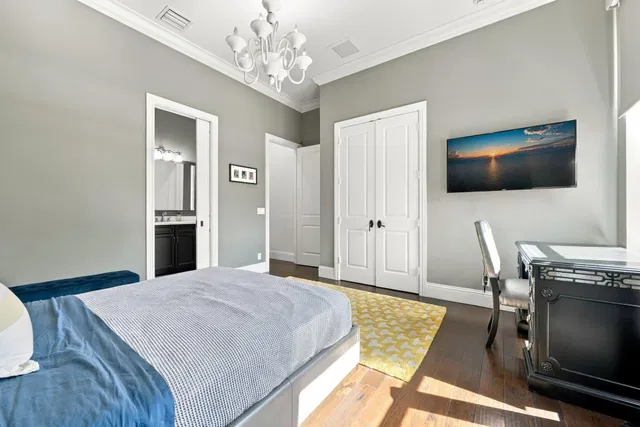 Residence photo 41