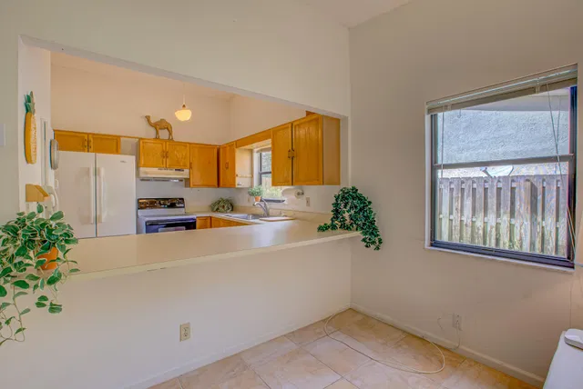  Residence photo 11