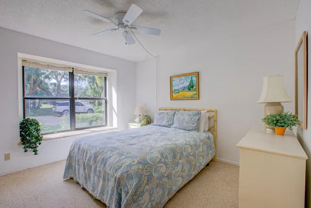  Residence photo 24
