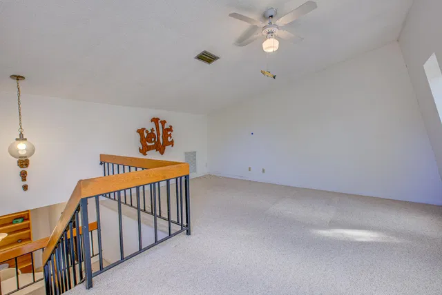  Residence photo 33