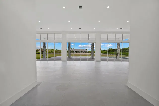 Palm Beach Point Residence photo 12