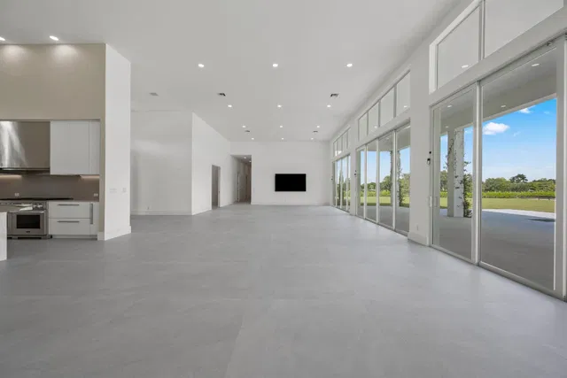 Palm Beach Point Residence photo 14