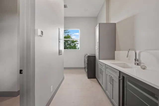 Palm Beach Point Residence photo 29
