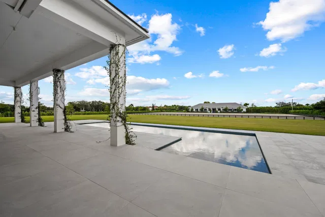 Palm Beach Point Residence photo 31