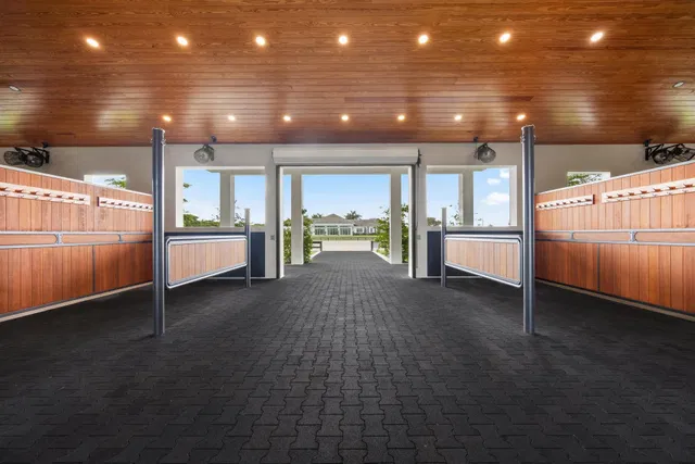 Palm Beach Point Residence photo 44