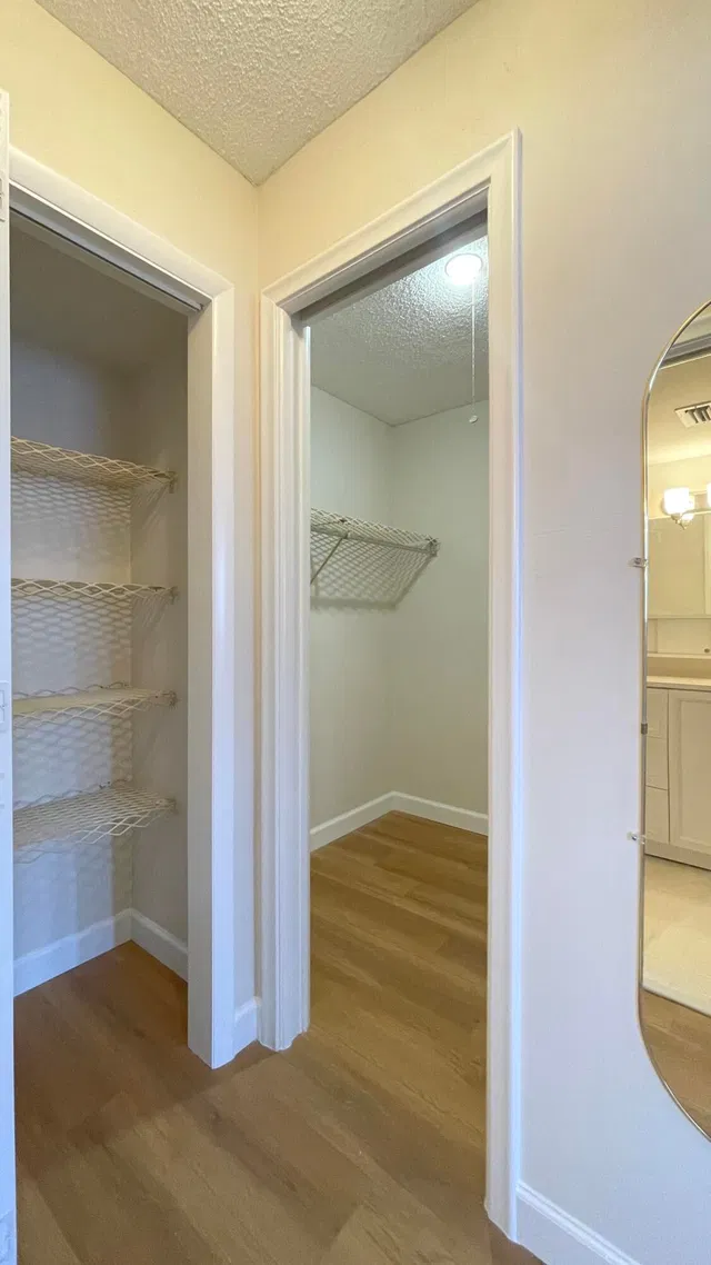 Unit 102 photo 14