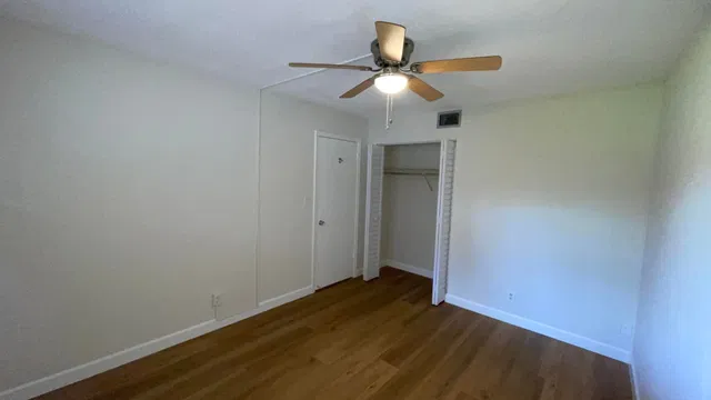 Unit 102 photo 18