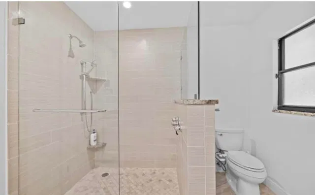 Unit C204 photo 10