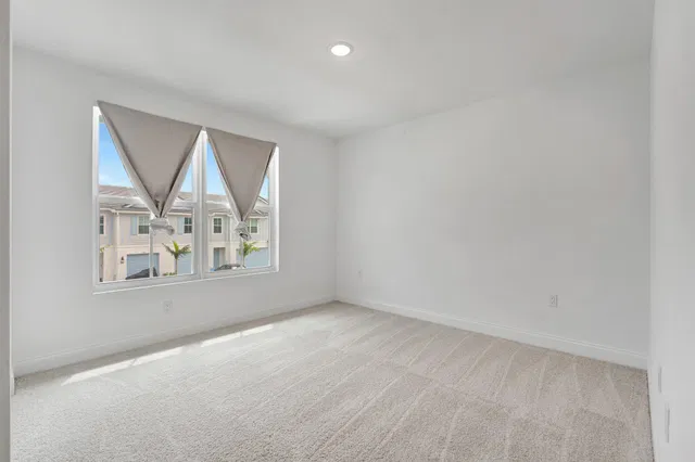 Residence photo 26