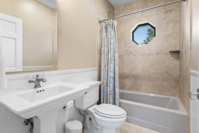 Residence photo 23