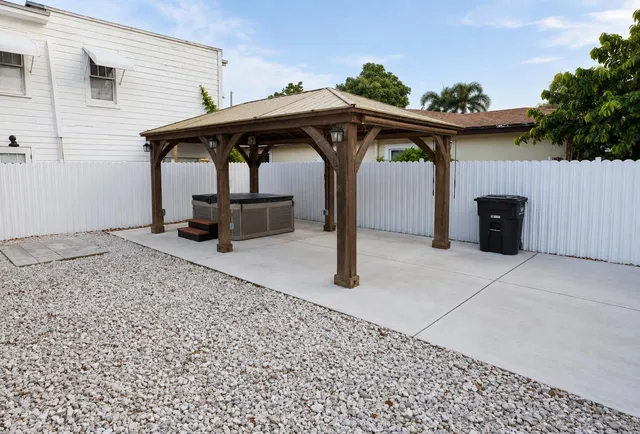 West Palm Beach Residence photo 10