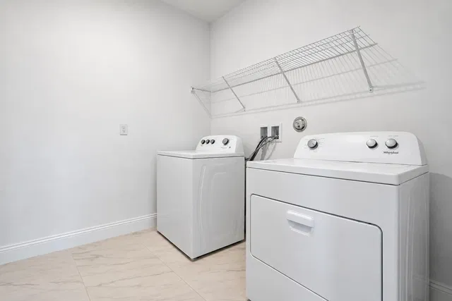 Residence photo 9