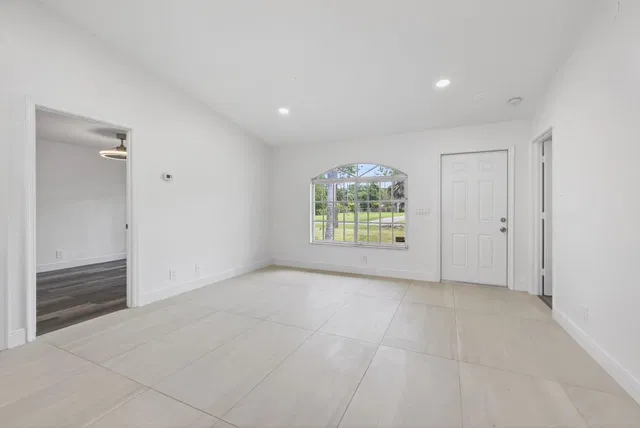 Residence photo 6