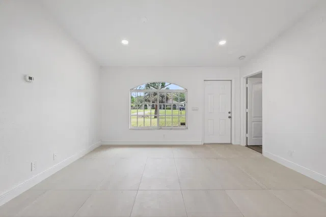 Residence photo 7