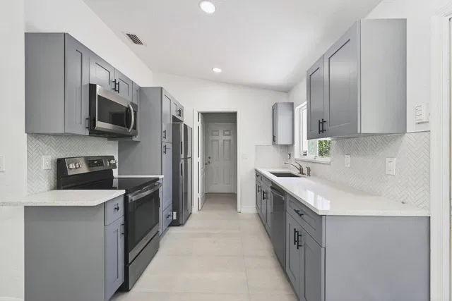 Residence photo 14