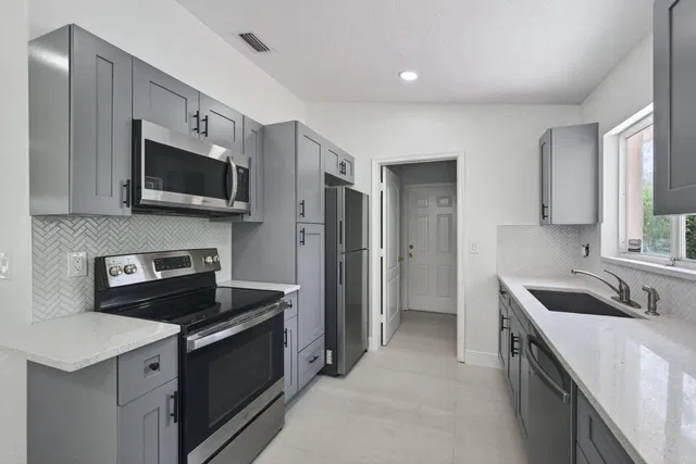 Residence photo 15