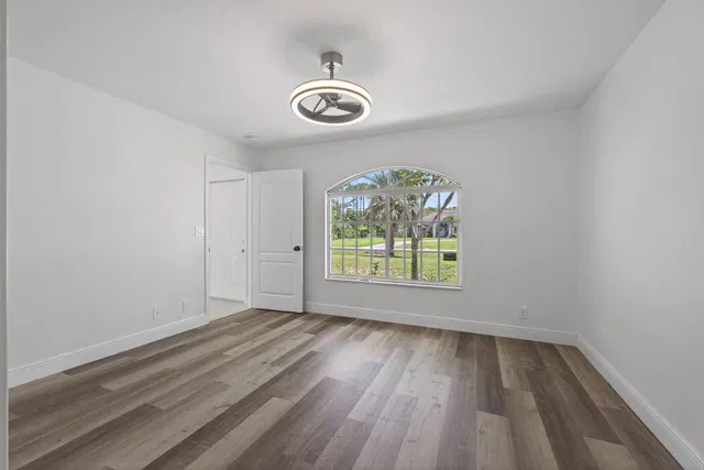 Residence photo 21